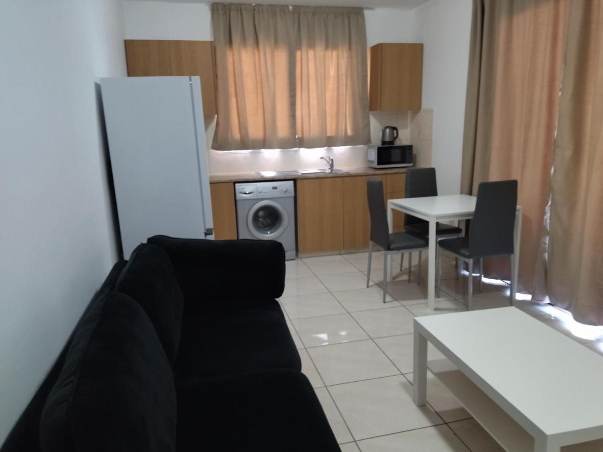 Polycarpou 48 Apartman Paphos Kültér fotó